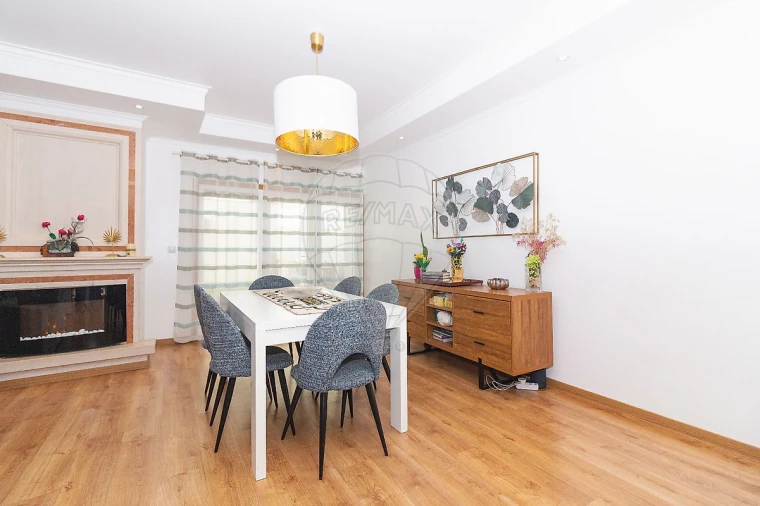 Moradia T4 para Venda em Castanheira do Ribatejo e Cachoeiras Foto 27