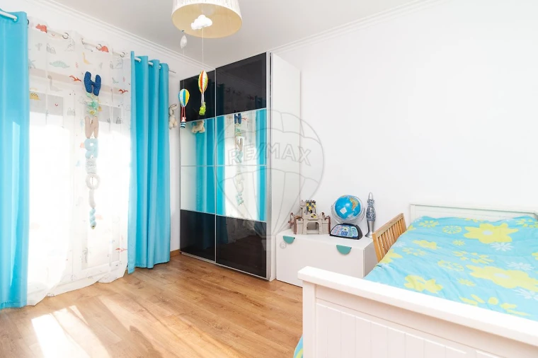 Moradia T4 para Venda em Castanheira do Ribatejo e Cachoeiras Foto 6