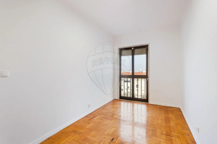 Apartamento T3 para Venda em Olivais Foto 11