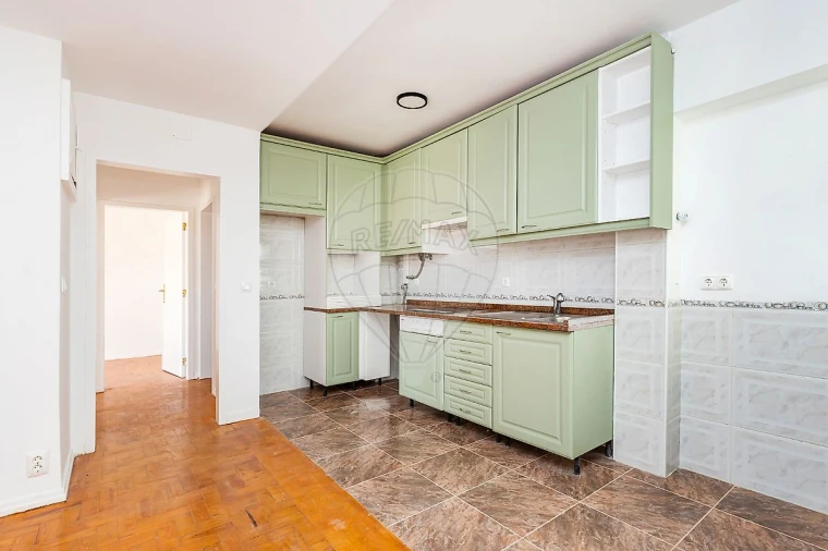 Apartamento T3 para Venda em Olivais Foto 3