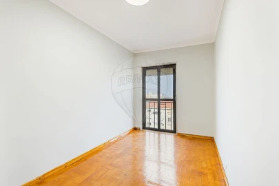 Apartamento T3 para Venda em Olivais