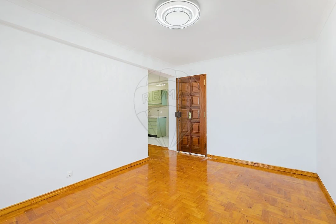 Apartamento T3 para Venda em Olivais Foto 3