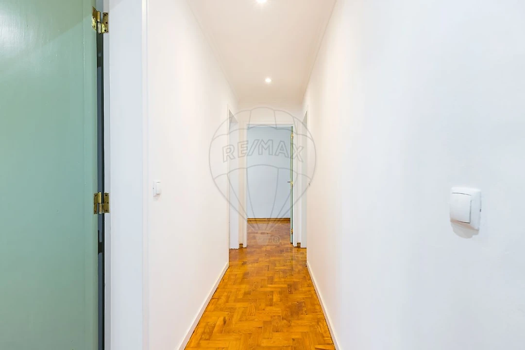 Apartamento T3 para Venda em Olivais Foto 6