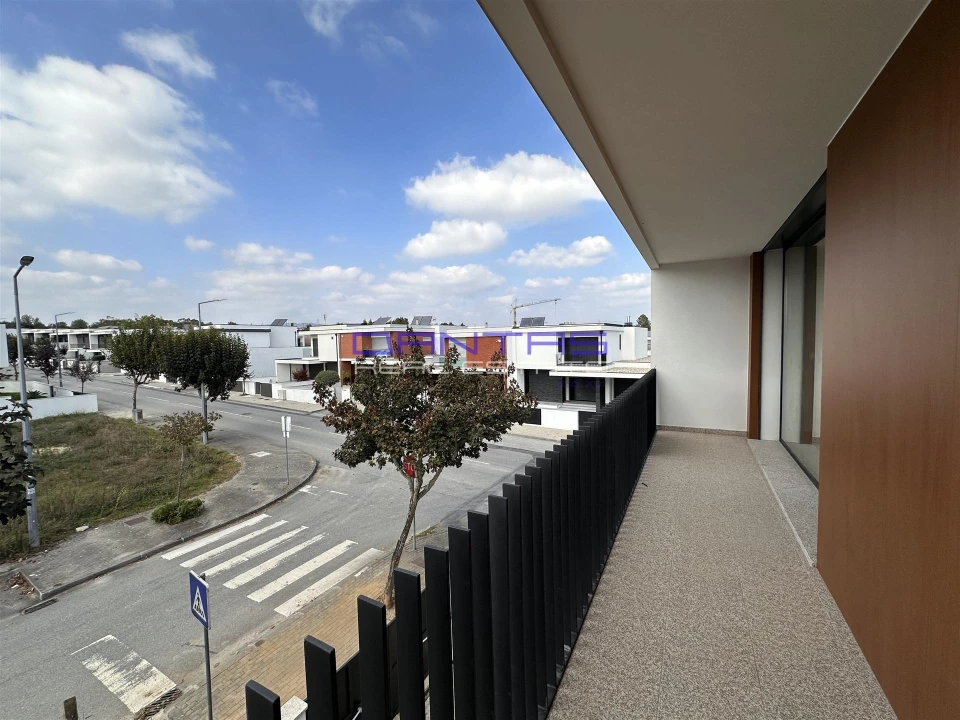 Moradia T7 para Venda em Vila de Prado Foto 28