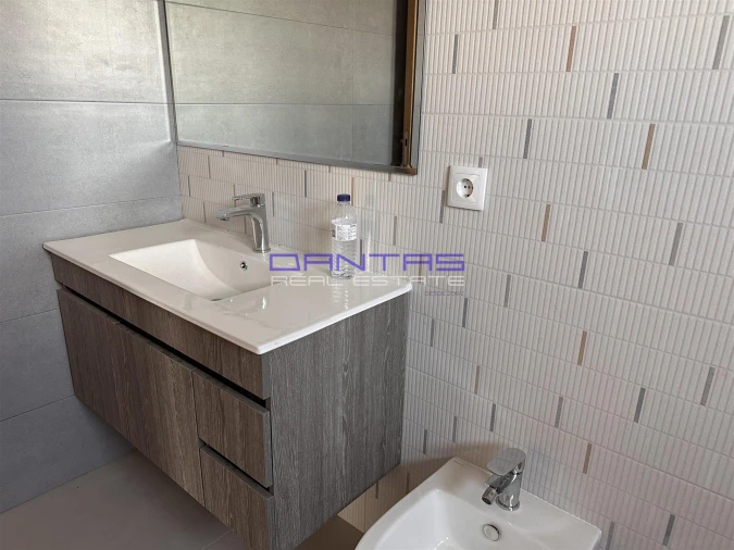 Moradia T7 para Venda em Vila de Prado Foto 14