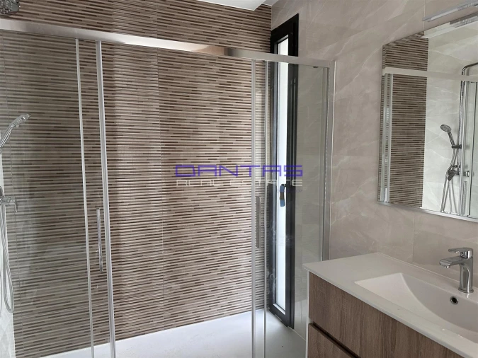 Moradia T7 para Venda em Vila de Prado Foto 20