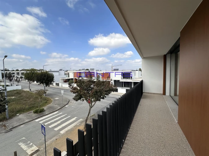 Moradia T7 para Venda em Vila de Prado Foto 28