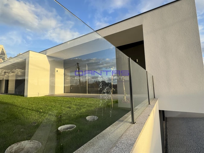 Moradia T3 para Venda em Vila Verde e Barbudo Foto 22