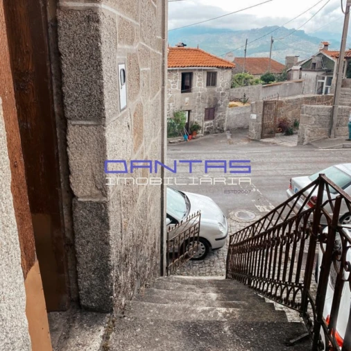 Moradia T1 para Venda em Salamonde Foto 2