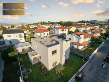 Moradia T4 para Venda em Palmeira