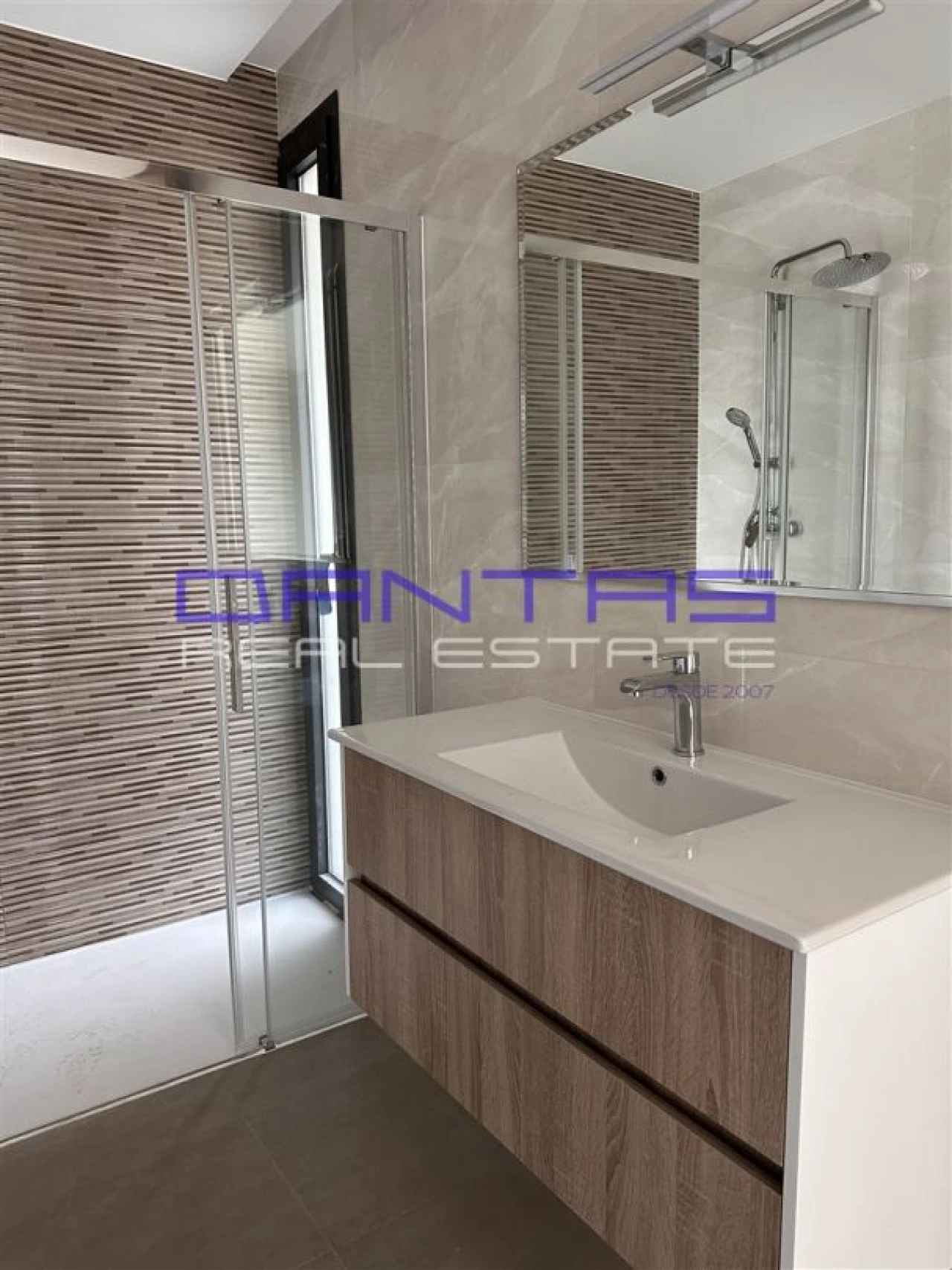 Moradia T7 para Venda em Vila de Prado Foto 27