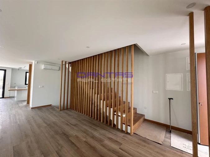 Moradia T7 para Venda em Vila de Prado Foto 10