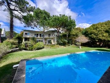 Moradia T5 para Arrendamento em Cascais e Estoril