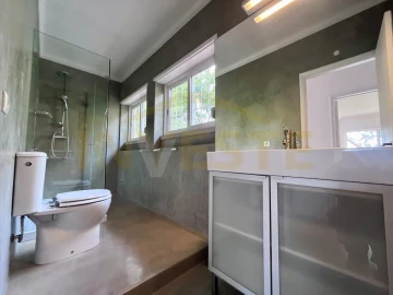 Moradia T5 para Arrendamento em Cascais e Estoril