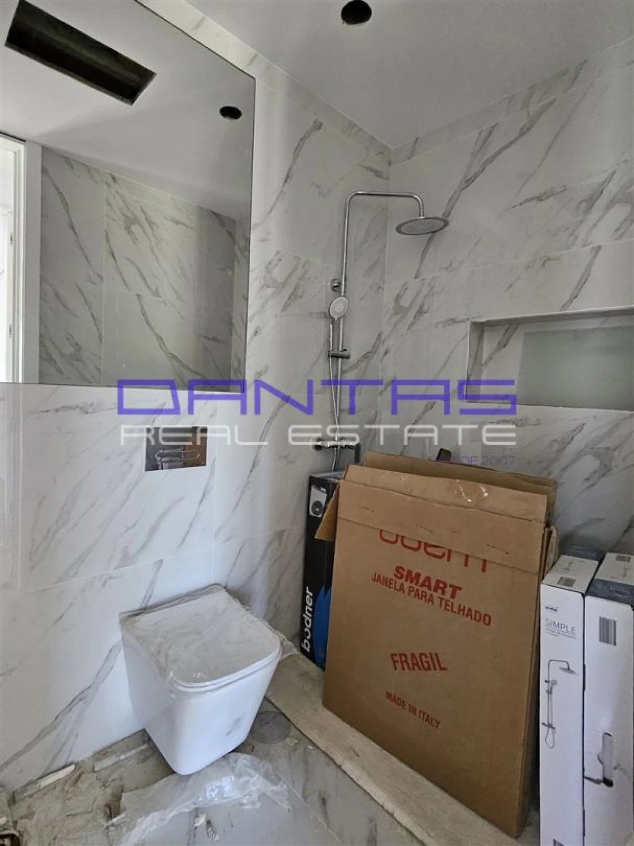 Moradia T4 para Venda em Mire de Tibães Foto 12