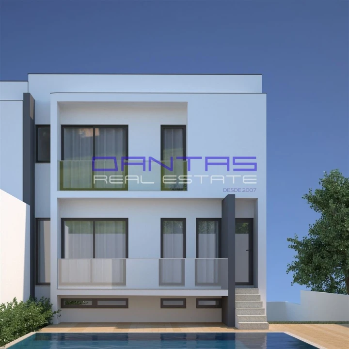 Moradia T4 para Venda em Mire de Tibães Foto 3