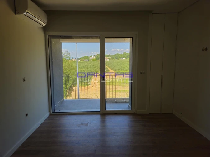 Moradia T4 para Venda em Mire de Tibães Foto 15