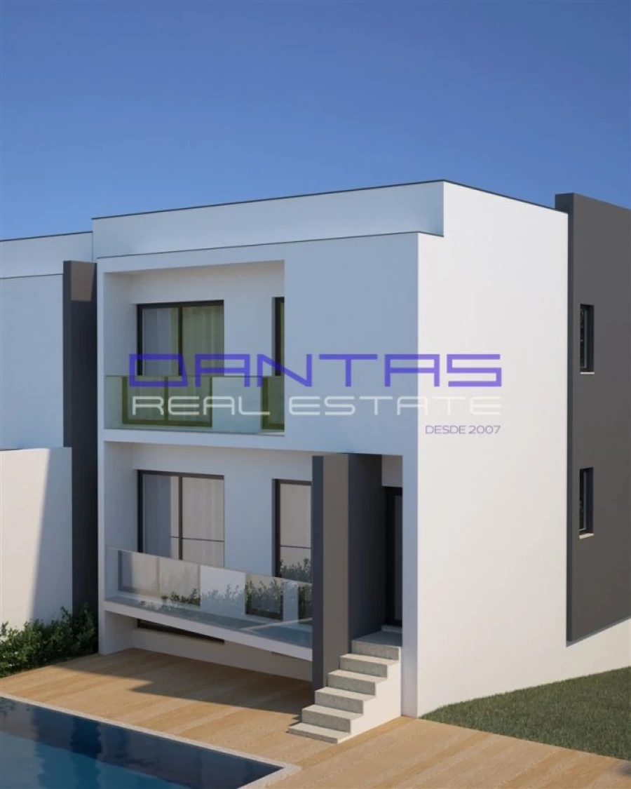 Moradia T4 para Venda em Mire de Tibães Foto 2