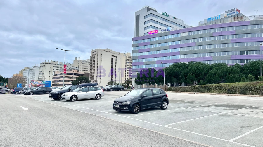 Terreno para Venda em Algés, Linda-A-Velha e Cruz Quebrada-Dafundo Foto 7