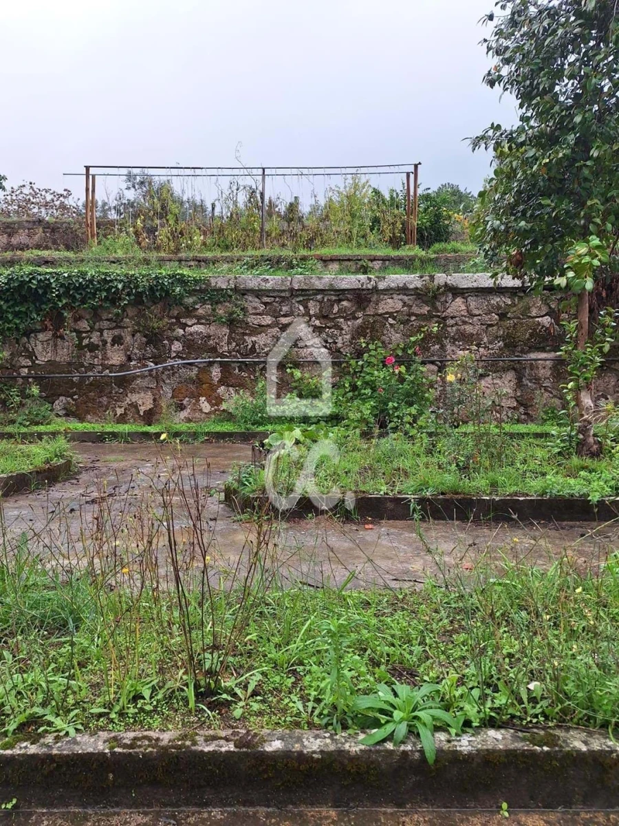 Moradia T12 para Venda em Tortosendo Foto 17