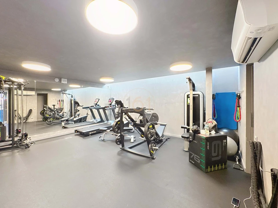 Escritório para Venda em Lordelo do Ouro e Massarelos Foto 24