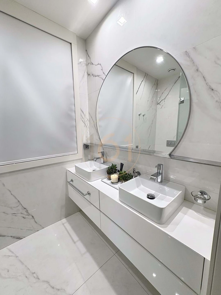 Escritório para Venda em Lordelo do Ouro e Massarelos Foto 13