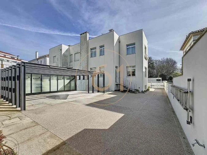 Escritório para Venda em Lordelo do Ouro e Massarelos Foto 2