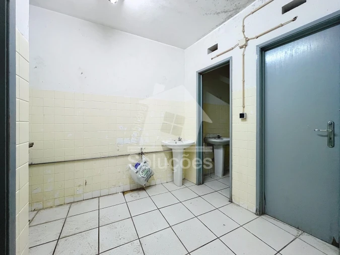 Armazém para Venda em Portimão Foto 11