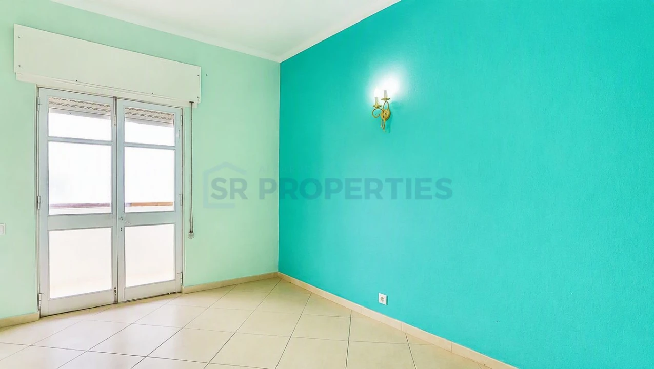 Apartamento T2 para Venda em Quarteira Foto 7
