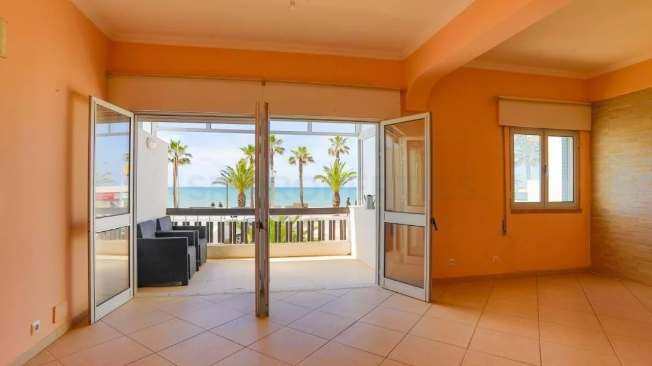 Apartamento T2 para Venda em Quarteira Foto 8