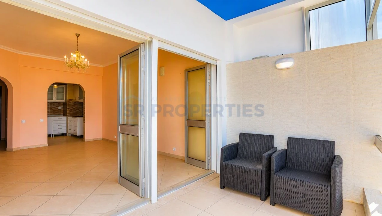 Apartamento T2 para Venda em Quarteira Foto 38
