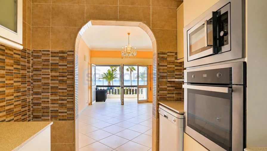 Apartamento T2 para Venda em Quarteira Foto 5