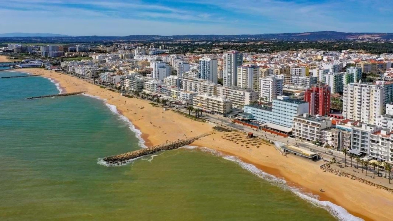 Apartamento T2 para Venda em Quarteira Foto 24