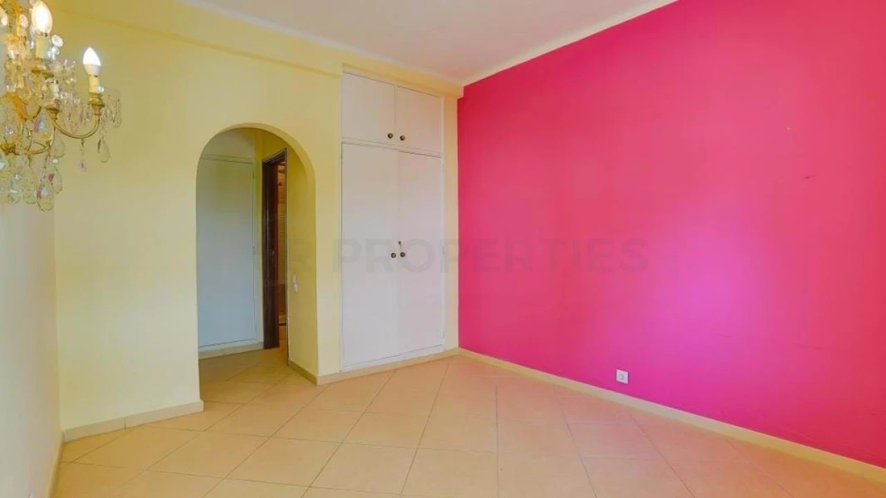 Apartamento T2 para Venda em Quarteira Foto 18