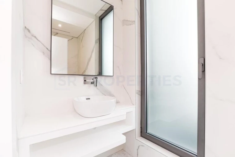 Moradia T5 para Venda em Quarteira Foto 17