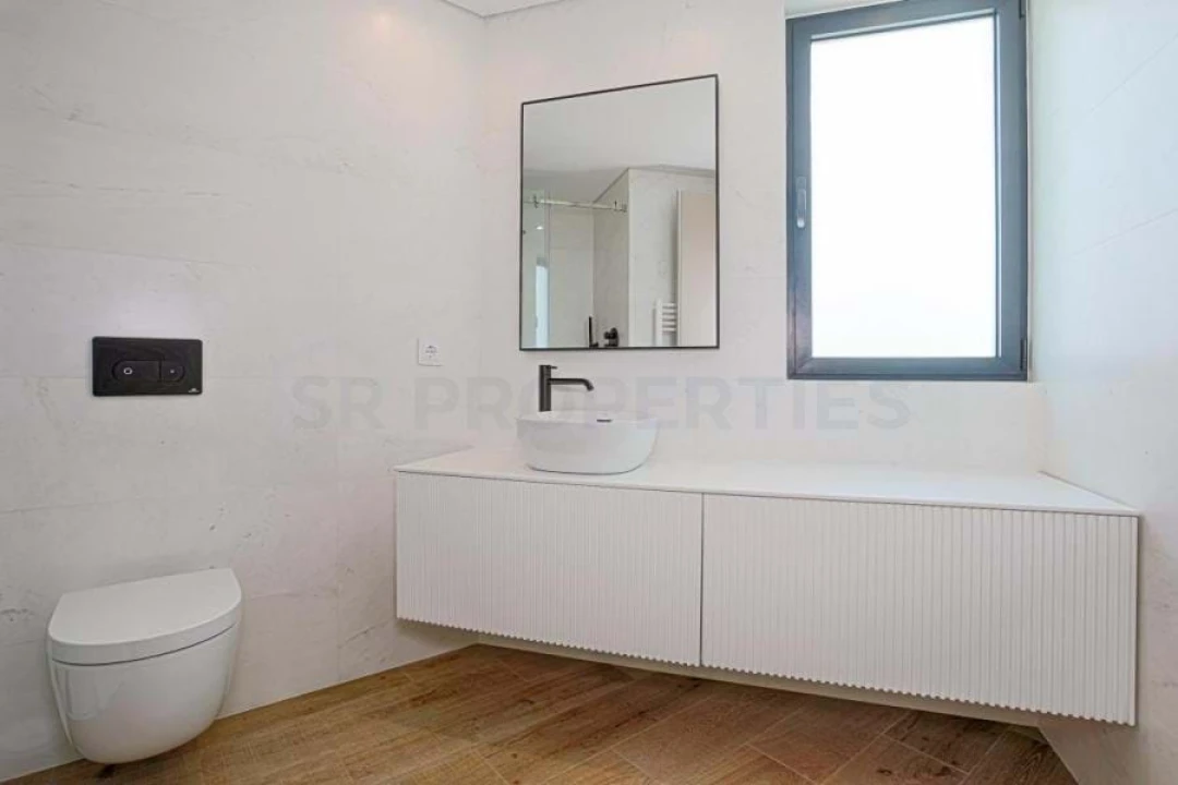 Moradia T4 para Venda em Quarteira Foto 22