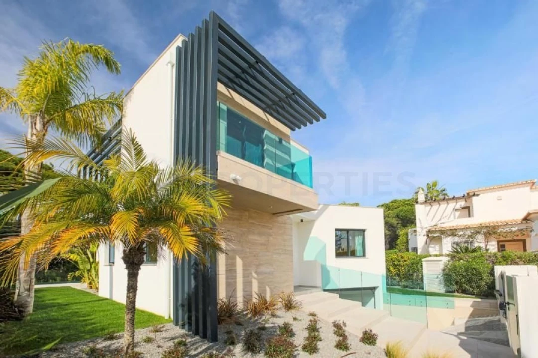 Moradia T4 para Venda em Quarteira Foto 33