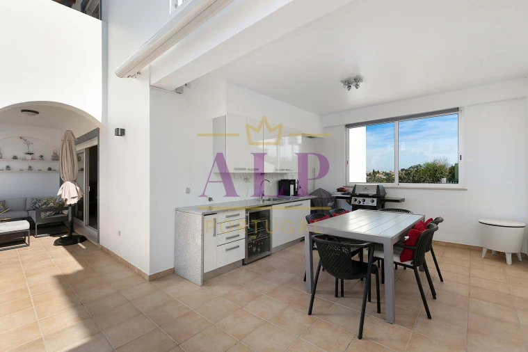 Moradia T4 para Venda em Lagos (São Sebastião e Santa Maria) Foto 17