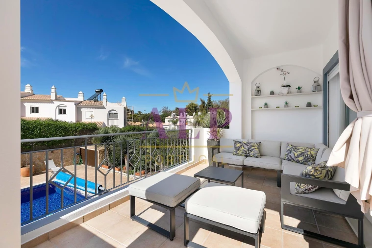 Moradia T4 para Venda em Lagos (São Sebastião e Santa Maria) Foto 16