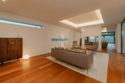 Moradia T4 para Venda em Lumiar