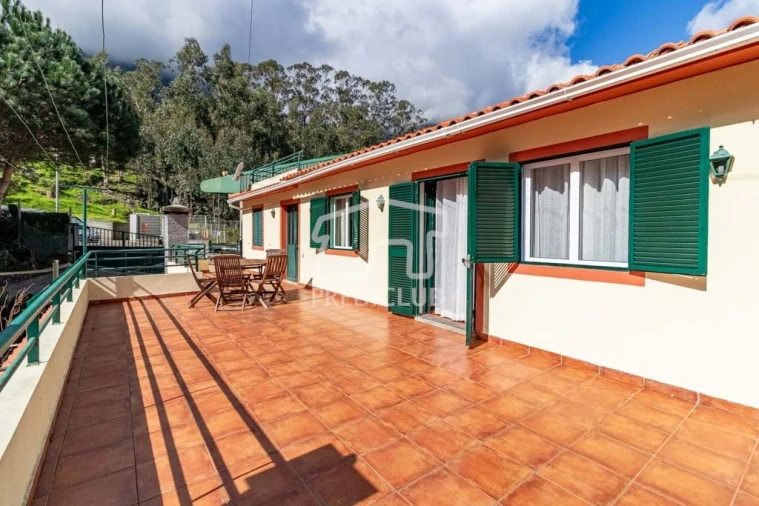 Moradia T4 para Venda em Curral das Freiras Foto 29