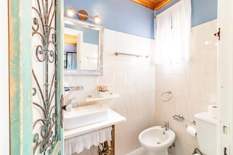 Moradia T4 para Venda em Curral das Freiras Foto 24