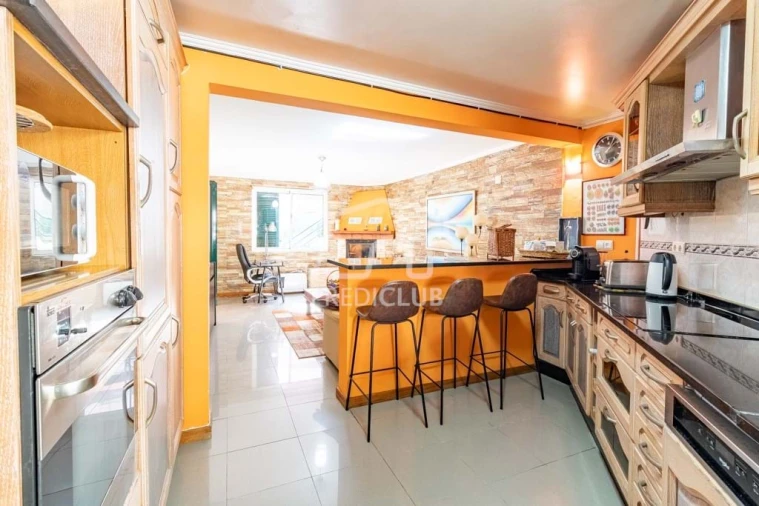 Moradia T4 para Venda em Curral das Freiras Foto 16