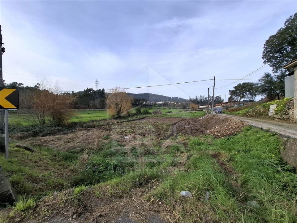 Terreno para Venda em Palmeira de Faro e Curvos Foto 4