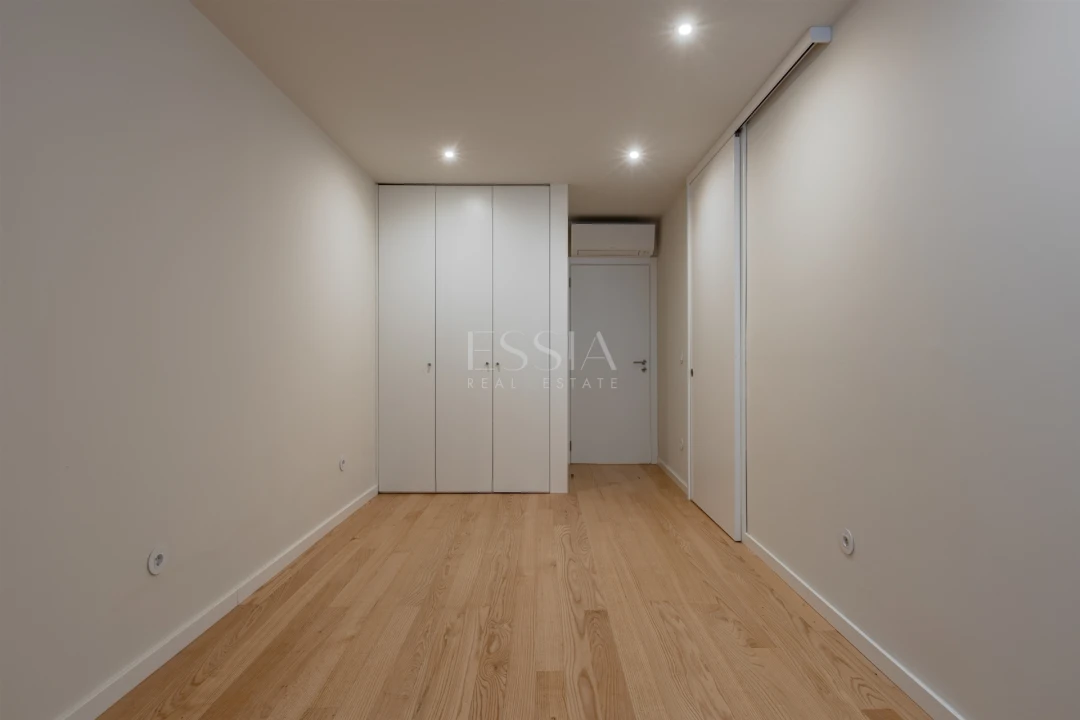 Apartamento T3 para Venda em Aldoar, Foz do Douro e Nevogilde Foto 15