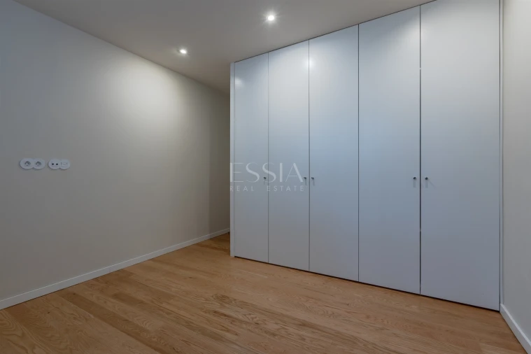 Apartamento T3 para Venda em Aldoar, Foz do Douro e Nevogilde Foto 27