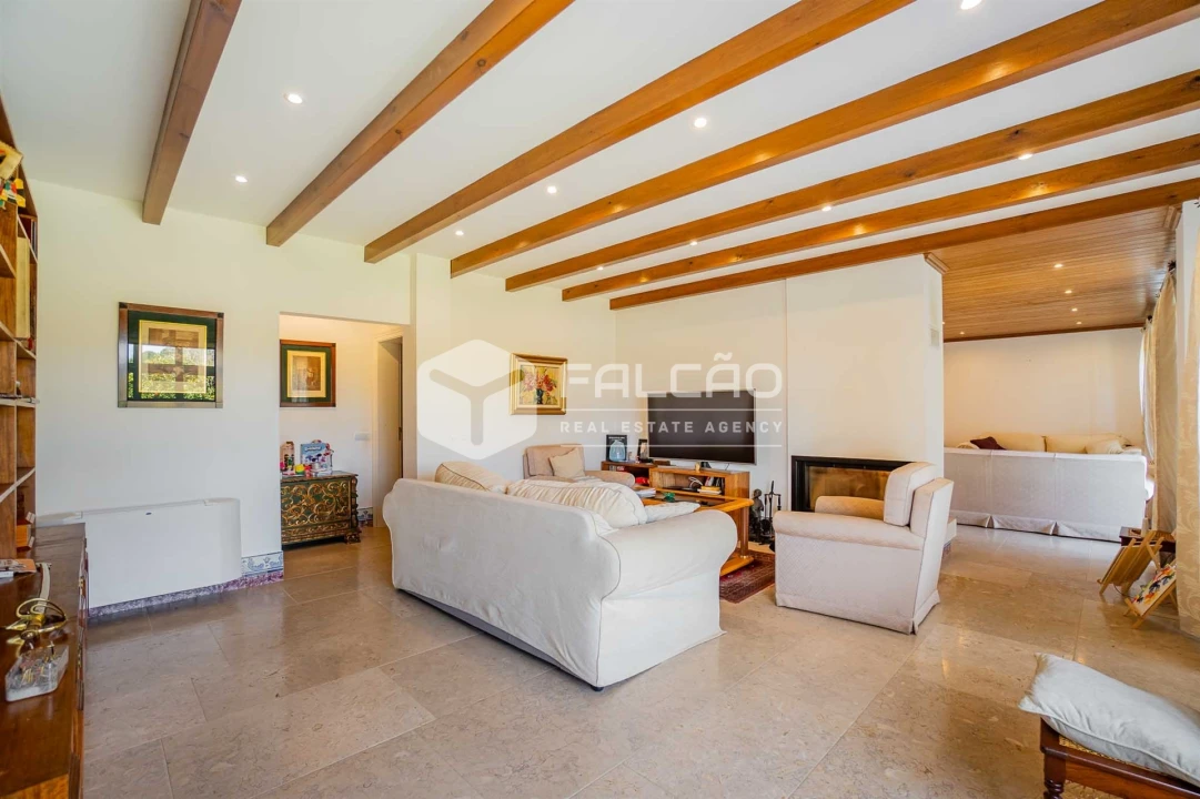 Moradia T5 para Venda em Marvila, Ribeira Santarém, São Salvador, São Nicolau Foto 2