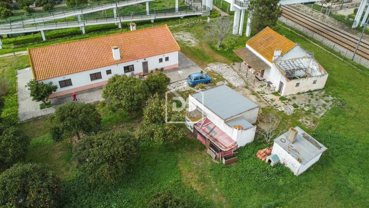 Quinta T4 para Venda em Alhos Vedros Foto 38