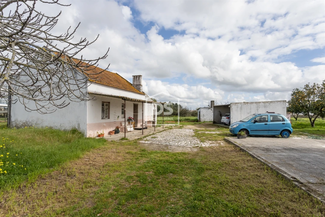 Quinta T4 para Venda em Alhos Vedros Foto 35