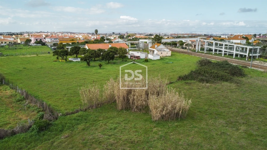 Quinta T4 para Venda em Alhos Vedros Foto 53